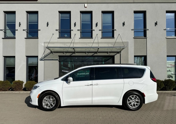 Chrysler Pacifica cena 159000 przebieg: 47098, rok produkcji 2022 z Ozimek małe 277